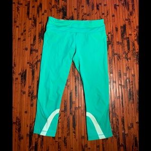 Lululemon crop leggings size 8